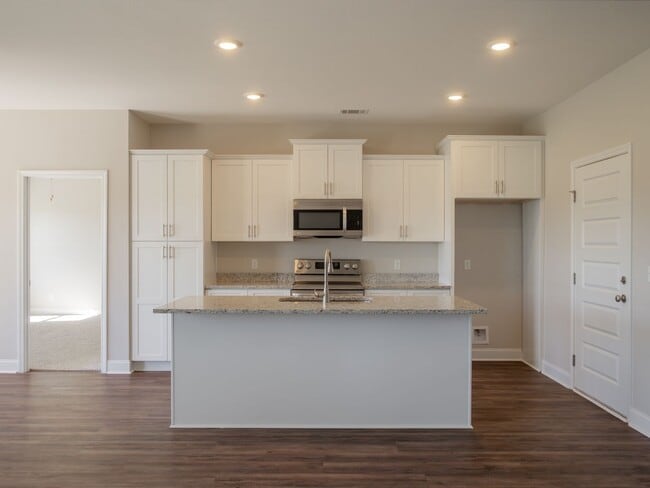 Photo - 408 S Zetterower Ave