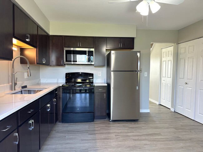 Photo - 2028 Kevin Dr