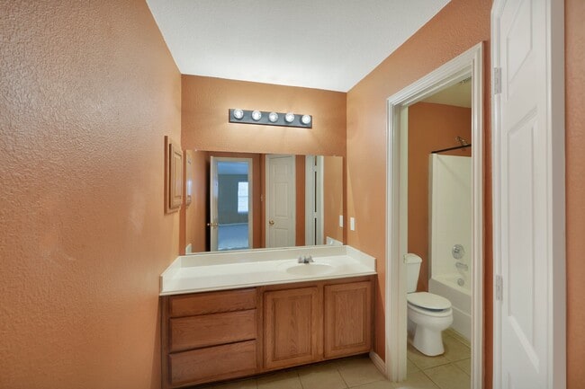 Photo - 1614 Lost Creek Dr