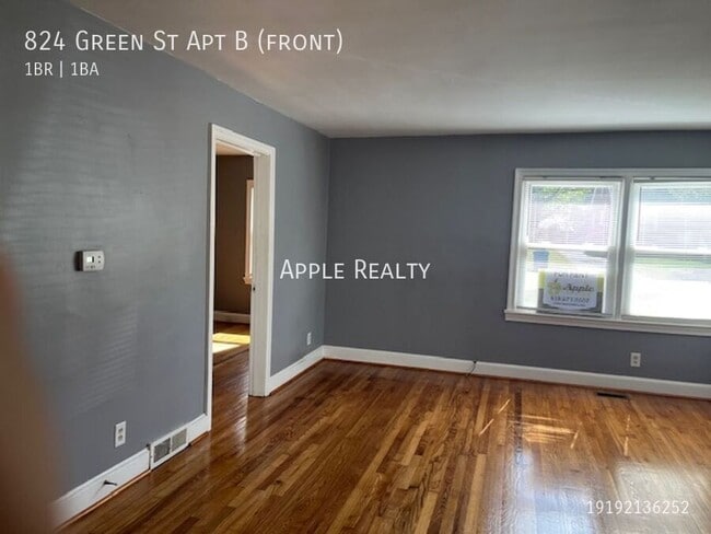 Photo - 824 Greene St