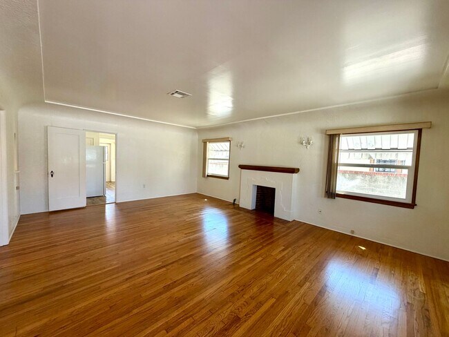 4511 52nd St Unit 4511