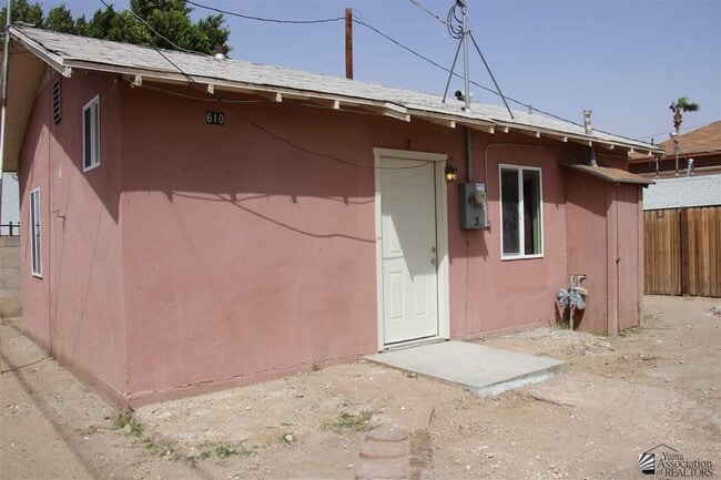 Building Photo - 610 S Orange Ave Unit 3