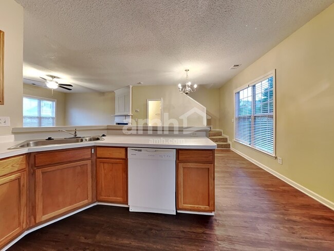 Photo - 1134 Dunedin Trl