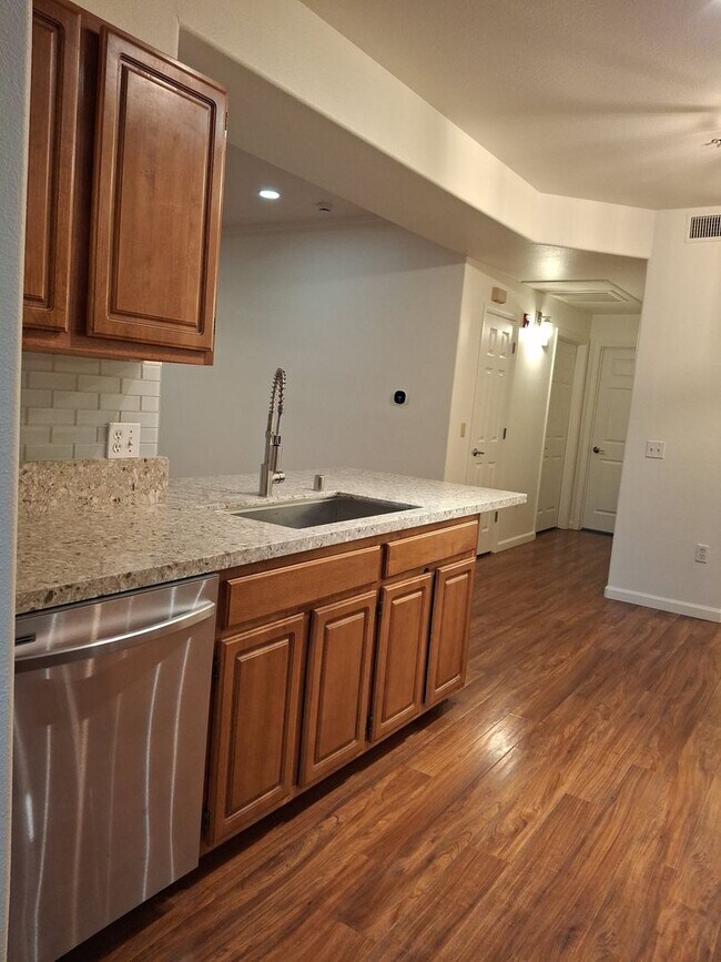 Photo - Modern Condominium - 3 Bed, 2 Bath - Gated Community - Access to Pool, Gym, and More!