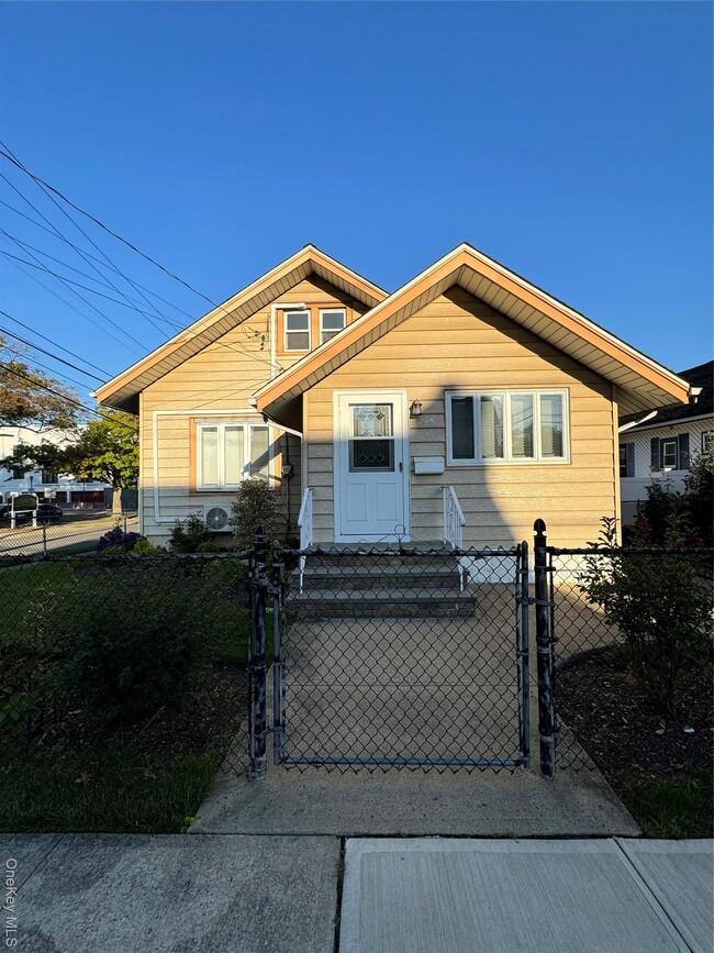 Photo - 248 Fulton St