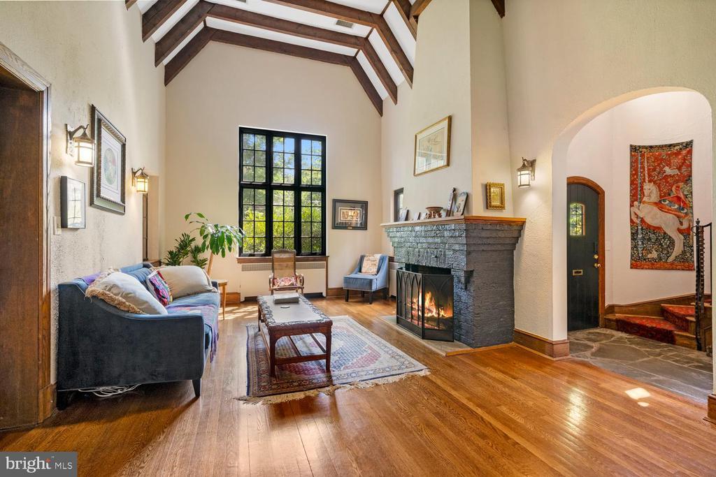 Photo - 3203 Leland St