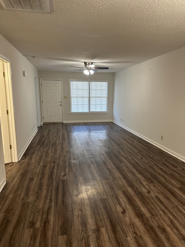 Photo - 94 Valley Dr