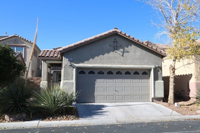 Building Photo - Beautiful 2 Story 3 Bedroom Home located in the Southwest