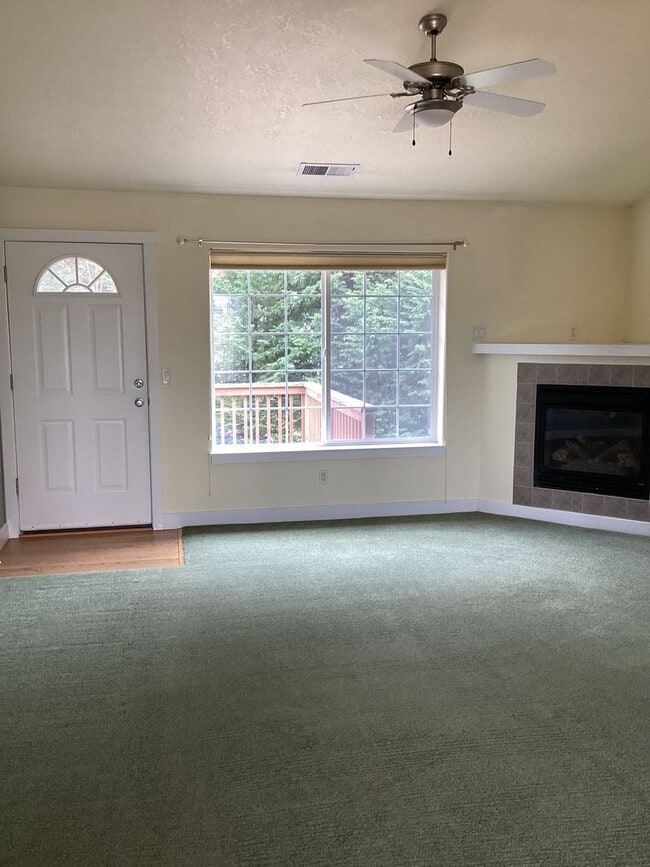 Photo - OWN883 Unit 86 WELDWOOD DR