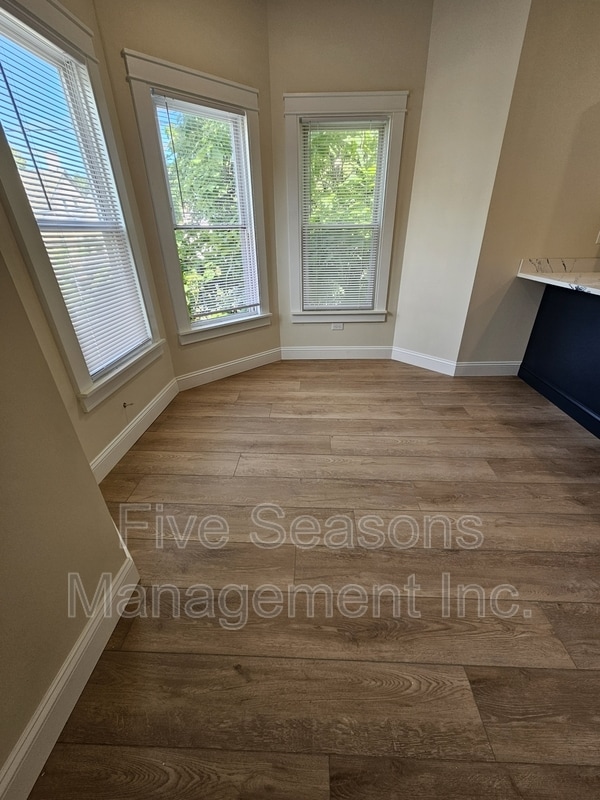 Photo - 75 Loomis St