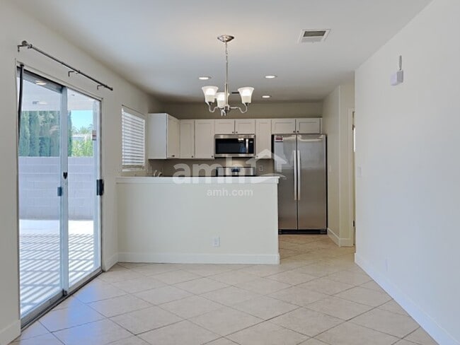 Photo - 7900 Mountain Point Ave