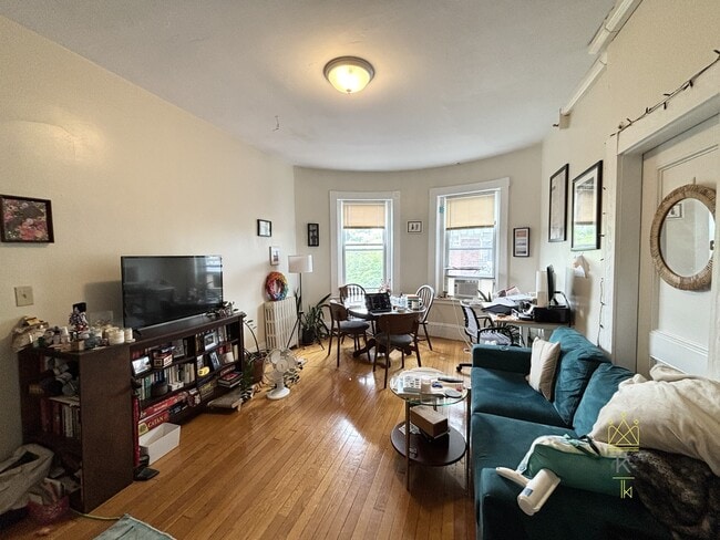 Photo - 1477 Beacon St Unit 43