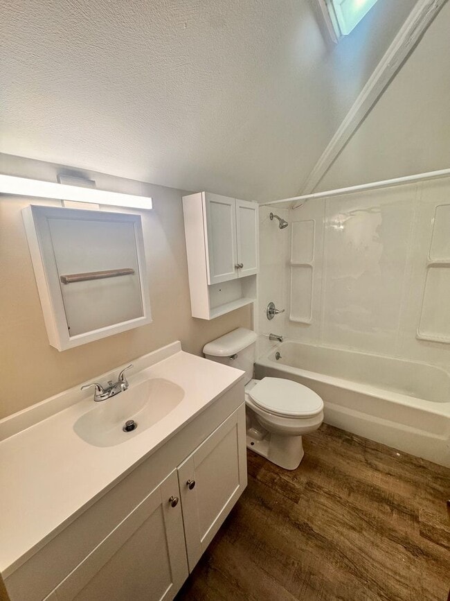 Photo - 310-312 Miller Ave Unit 310-3