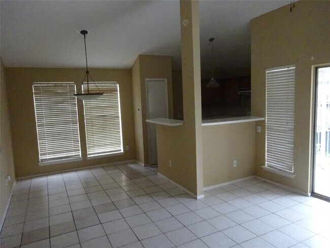 Photo - 11019 Crenchrus Ct