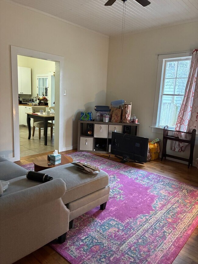 Photo - 3 Bedroom home near downtown and campus.