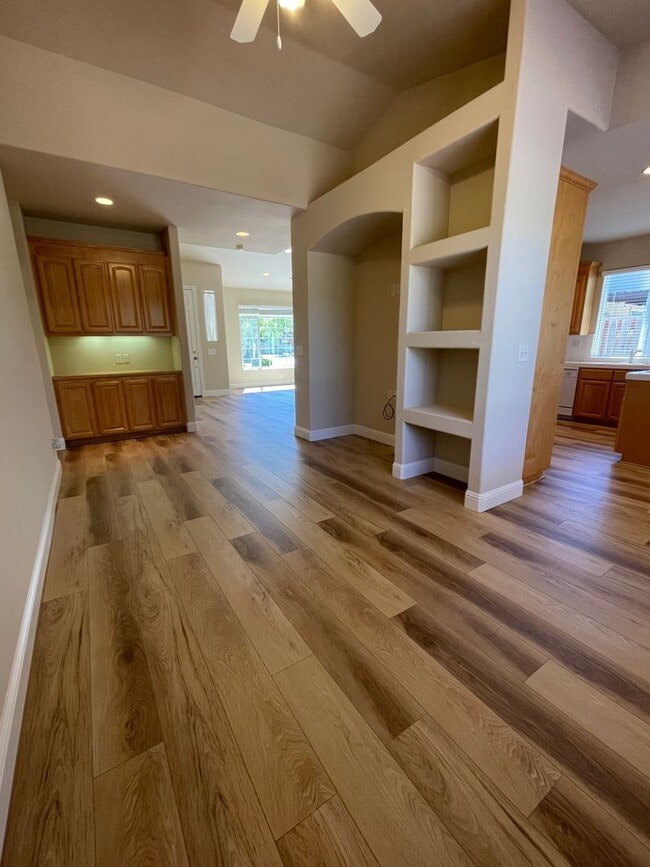1020 White Cloud Dr
