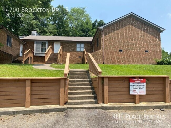 Building Photo - 4700 Brockton Dr Unit B