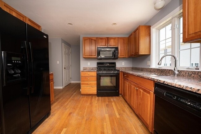 Photo - 1005 Trapelo Rd