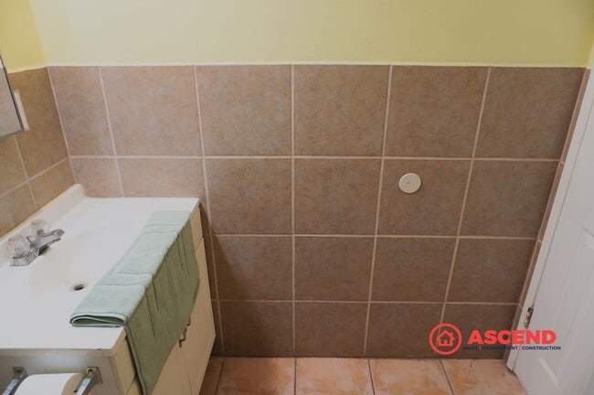 Photo - Beautiful 3-Bedroom Home