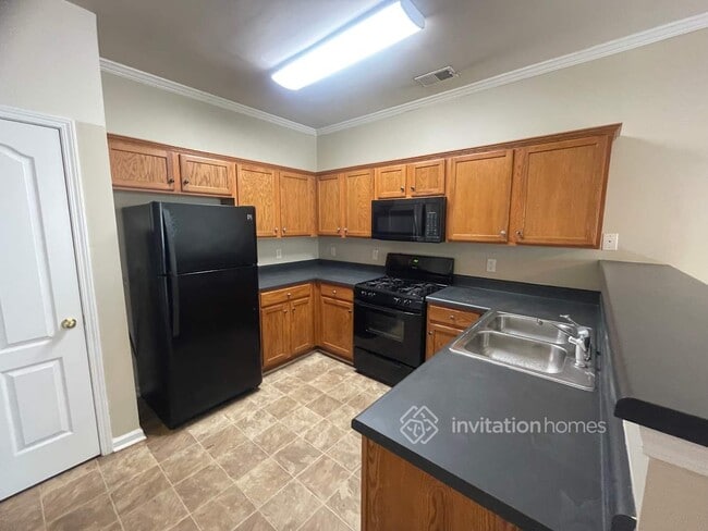 Photo - 112 Brookvalley Crossing