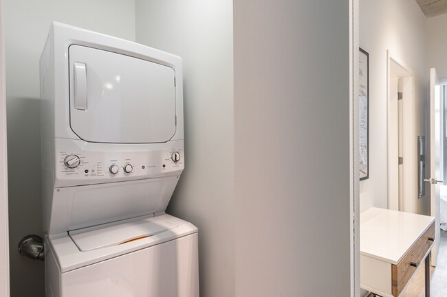 Photo - 2793 W Belden Ave