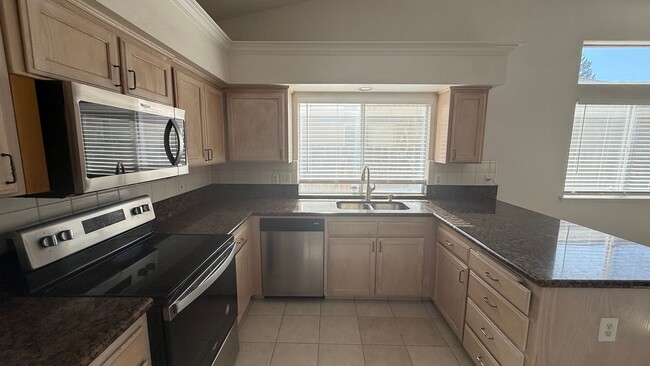 Photo - 3 Bedroom, 2.5 bath home in Desirable Fresno Neighborhood