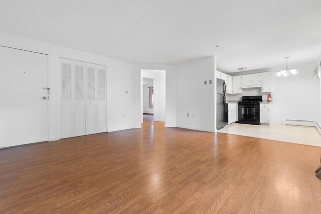 Building Photo - 50 Farrwood Ave Unit 9 Rental