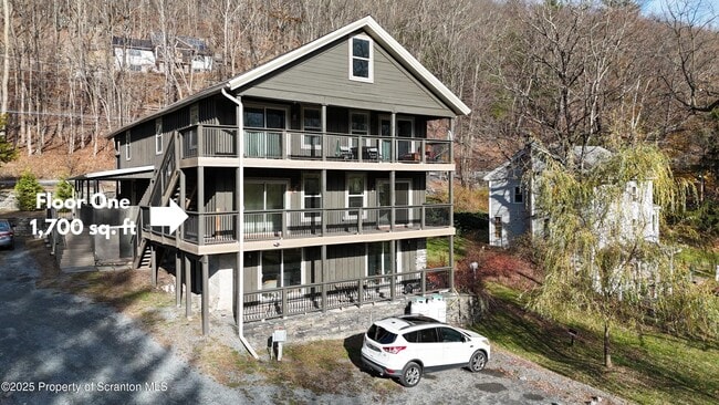 Building Photo - 628 Hudson St