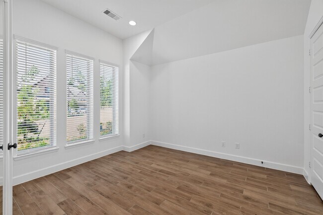 15951 Mahogany Mist Dr