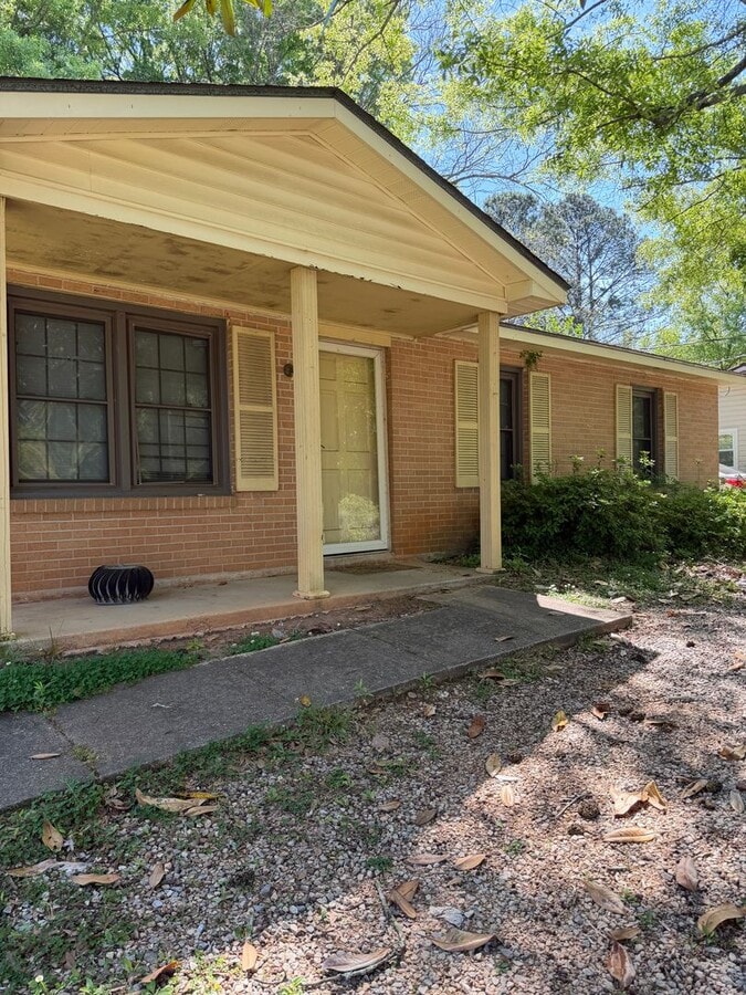 Photo - Newly Renovated!