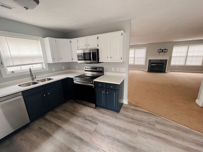 Photo - 295 Silver Leaf Dr NW