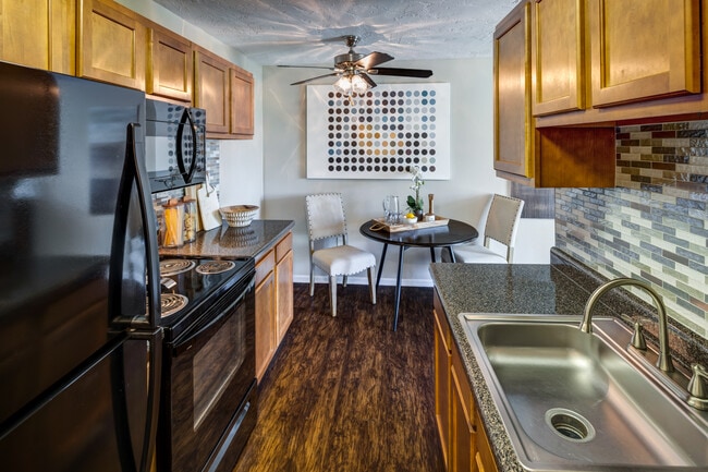 Solon Club Apartment Homes