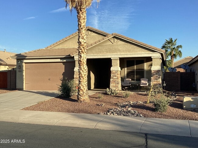 Photo - 18696 W Illini St