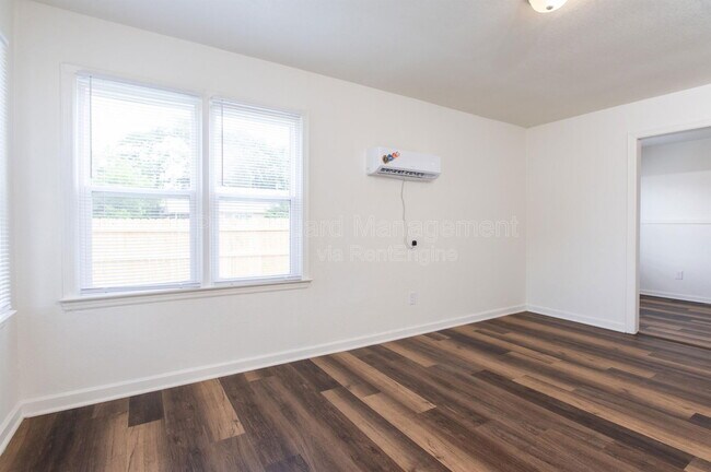 Photo - 1301 E Mount Vernon St