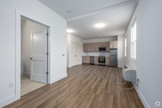 Studio - 422SF Bedroom - Greenview Mill House