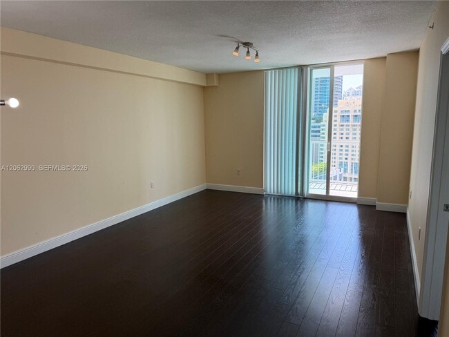 Building Photo - 1250 S Miami Ave Unit 1912