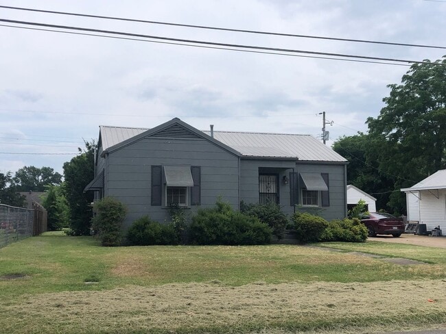 Photo - 1715 W Arch Ave House
