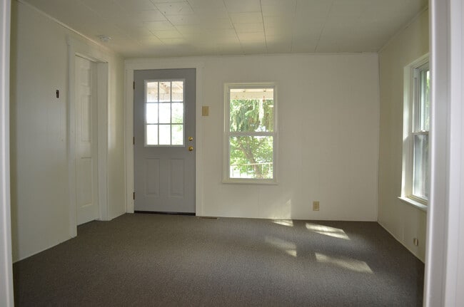 Photo - 5144 Washington Rd