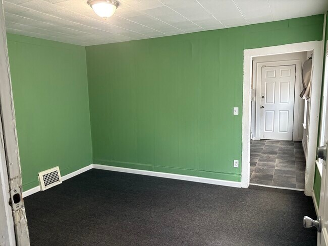 Photo - 233 Lakeview Ave Apartamentos