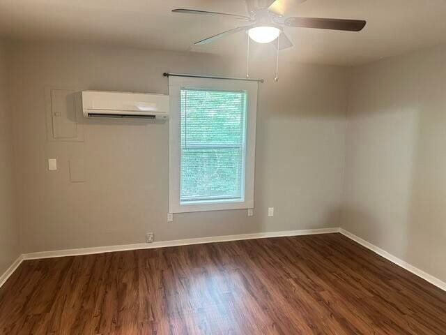 Photo - 257 SE Bell St