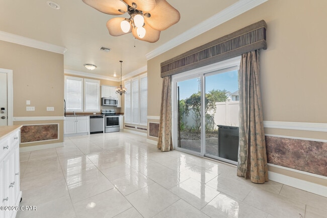 Photo - 100 Downing St