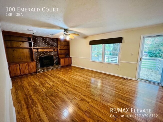 Photo - 100 Emerald Ct
