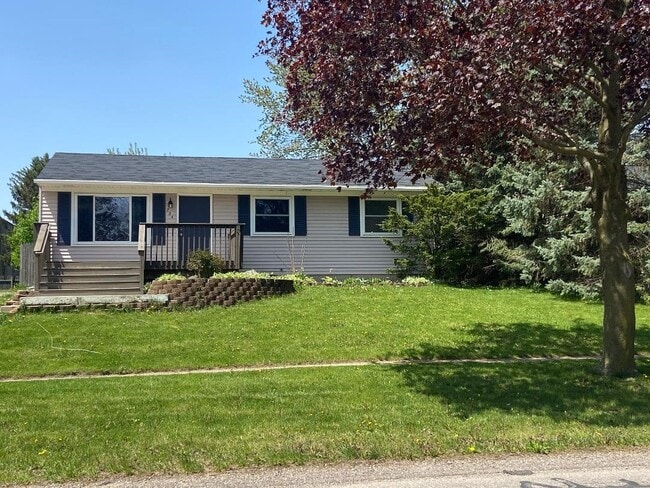 734 S. Walnut Street-Howell - 734 S Walnut St House