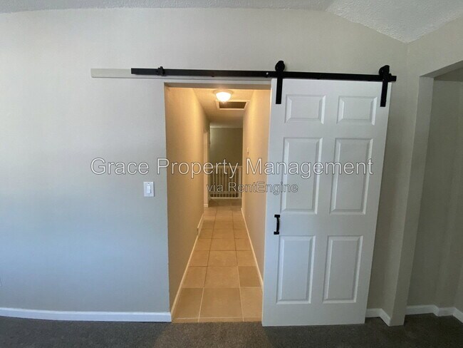 Photo - 636 Tennyson St