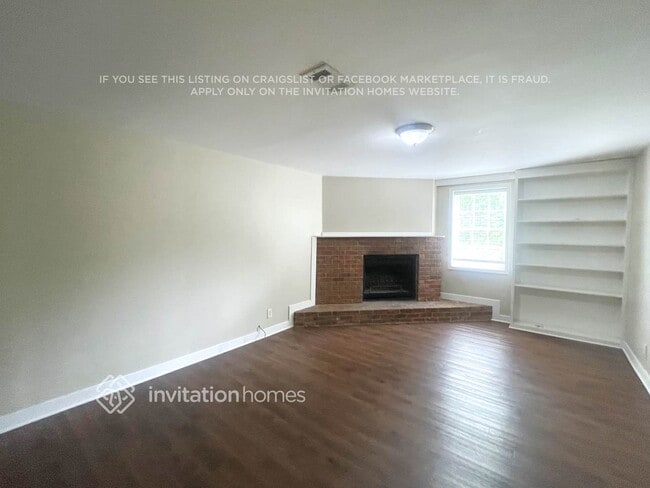 Photo - 3952 Butterfield Dr NW