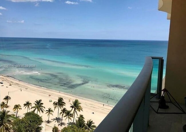 Building Photo - 2501 S Ocean Dr Unit PH05