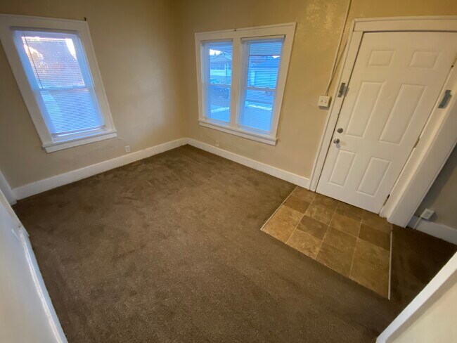 Photo - 2103 Delaware St