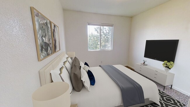 Photo - 1743 Rowan Ln