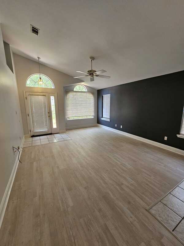 Photo - 2943 Tewkesbury Trce