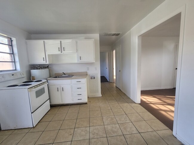 Photo - 317 E Florida St Unit 317-B